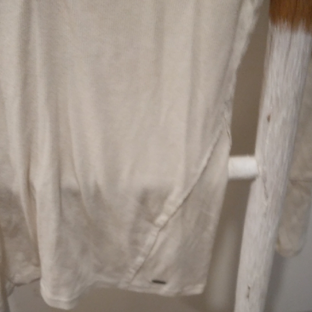 Hollister Cream Long Sleeve Henley Top - Picture 4 of 5